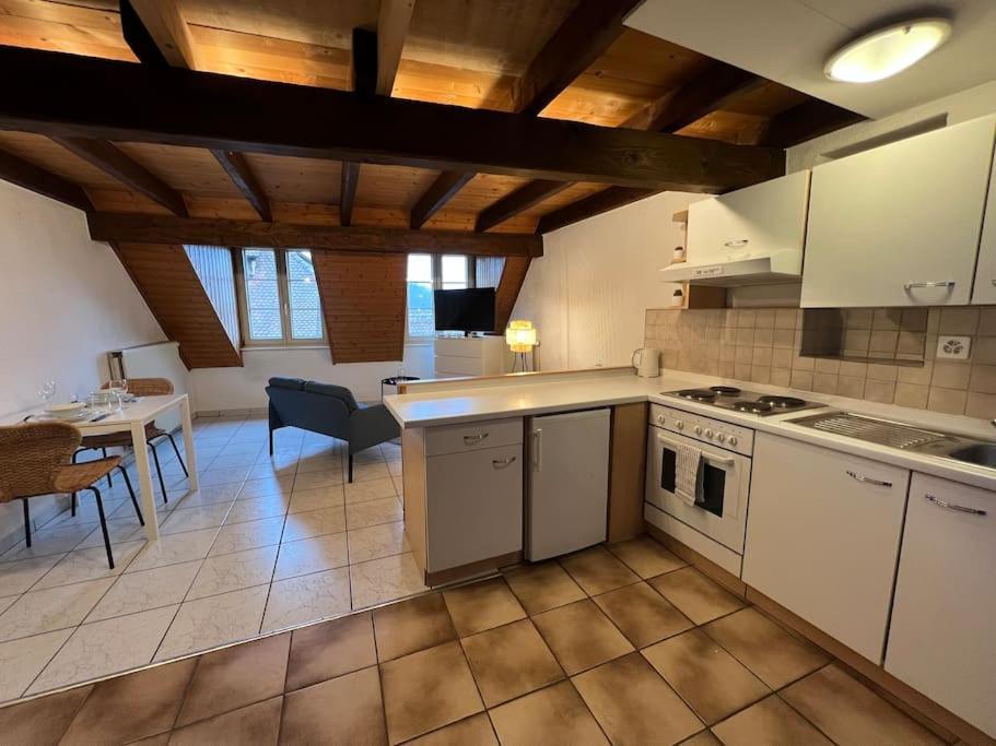 Charmant Appartement En Duplex A Porrentruy Luaran gambar